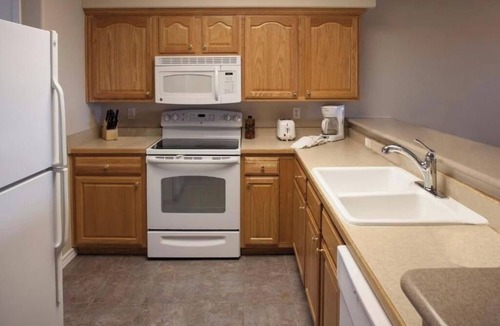 Branson Hotel | 2BR w/Full Kitchen Near Branson Strip – Perfect for Group Getaways | 2 Units