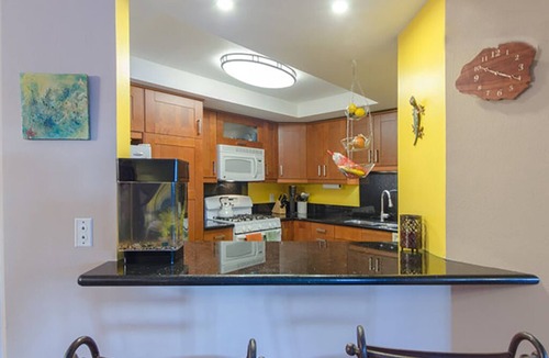 Playa Del Rey Condo | 2BR w/Gym, Pool, Tennis Courts, Close to Beach