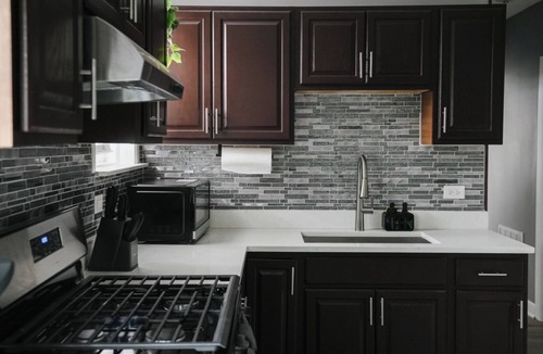 Belmont Cragin Apartment | 2BR w/Workspace - Coffee Bar - Near Transit