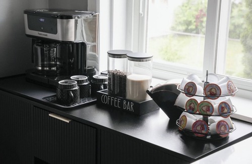 Belmont Cragin Apartment | 2BR w/Workspace - Coffee Bar - Near Transit