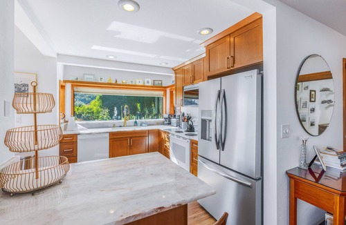 Brinnon House | 2BR waterfront home with beach access and views.