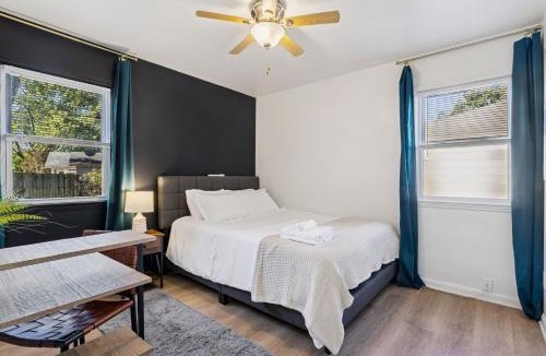 Parma Heights House | 2BR with Private Hot Tub