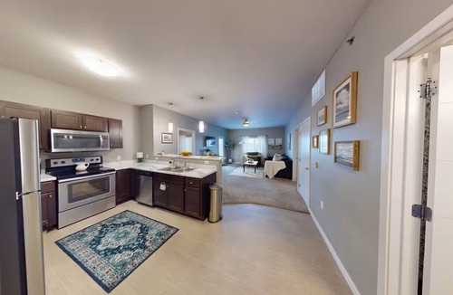 Sioux Falls Apartment | 2BR2B w/Hot Tub, Pool, and Gym