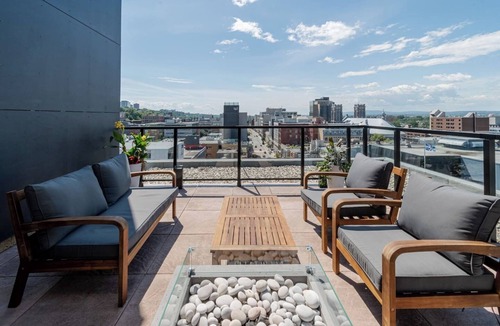 Saint-Roch Apartment | 2CH - 2SDB - 98 Walkscore-AC -rooftop pool- view