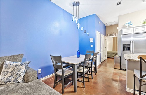 Corpus Christi Condo | 2KINGBed2Bath, sleeps 6. Pet friendly. Pool. Gas fire pit.