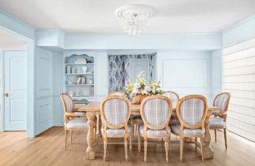 MacGregor House | 2Linkd Suites, 6BR Ensuite, Slps16, Pool&Spa, Gated