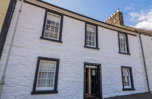 Garlieston House | 2Loos