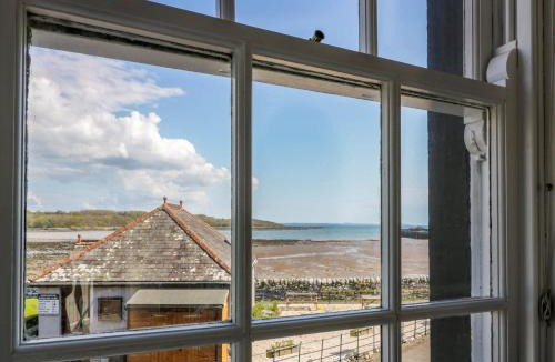 Garlieston House | 2Loos