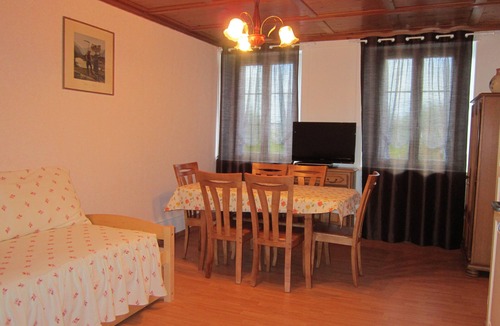 Le Solliat House | 2nd floor apartment 130 m2 shared entrance