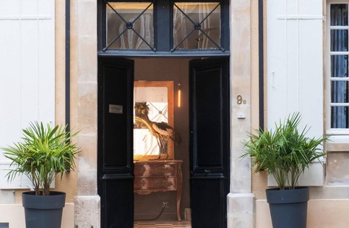 Centre Ancien Apartment | 2nd floor "Le Contemporain" Apartment