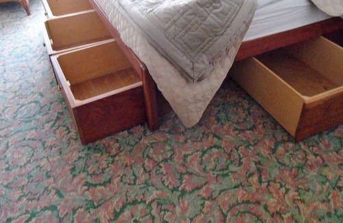 Ansonia Apartment | 2ND FLOOR PRIVATE 2-BR APARTMENT WITH FULL KITCHEN