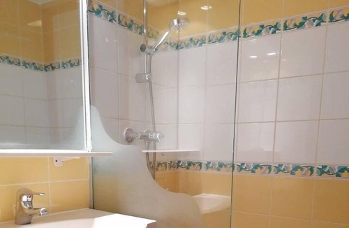 Eclose-Ouest Apartment | 2nd floor, ski locker, 23m², Alpe d'Huez