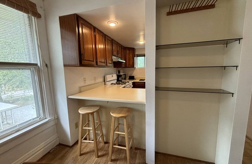 Terre Haute Apartment | 2nd Floor suite, close to ISU, Mill, & downtown