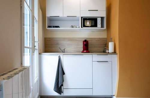 Saint-Mathieu Apartment | 2nd floor - Yellow - 1 bedroom