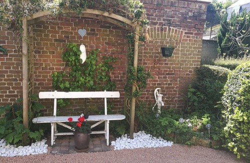 Dieppe Apartment | 2P. all comfort-48m2+garden.beach, port, shops and castle 8mn walk