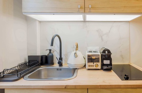 Chaillot Apartment | 2P studio on the rooftops of Paris