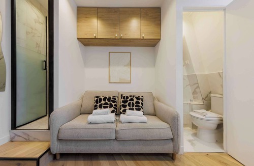 Chaillot Apartment | 2P studio on the rooftops of Paris