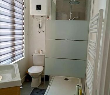 Roubaix Apartment | 2pers Wifi Netflix Prox Lille-métro-tram
