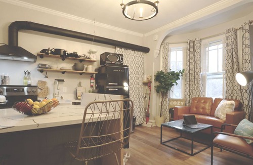 Woodbury Apartment | 2RetroChic★Parking★950Mb★20min PHL