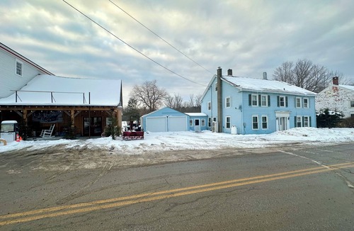 Belmont House | 3,000 Sq Ft Historic Colonial Minutes from Okemo with Direct VAST Access