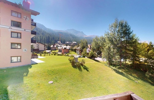 Surlej Apartment | 3 ½-room apartment on the 3rd floor, approx.