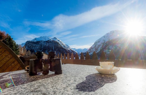 Pontresina Apartment | 3 ½ Room flat for 4 persons (children 6 years and older welcome), on the ground