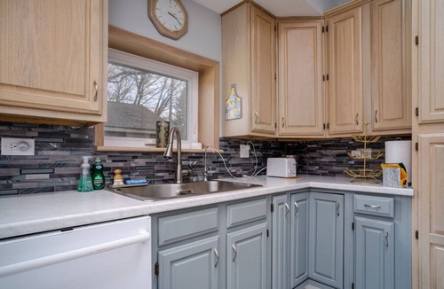 Channel Lake House | 3/1 Wooded Nature Retreat Near Lakes and Skiing
