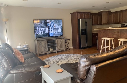 Bristol House | 3/2.5 Townhome near downtown Bristol, TN