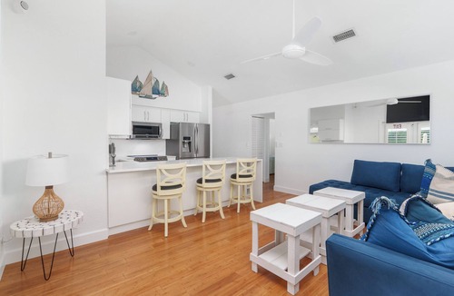 Dania Beach House | 3/2 Covered Heated Pool-Pool Table-Very Private