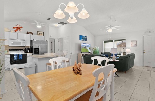 Santo Domingo House | 3/2 Designer in the Village of Santo Domingo