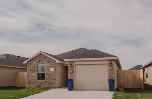Abilene House | 3/2 ~ New ~ clean ~ discounts ~ Expo ~ ACU ~ HSU ~ family friendly