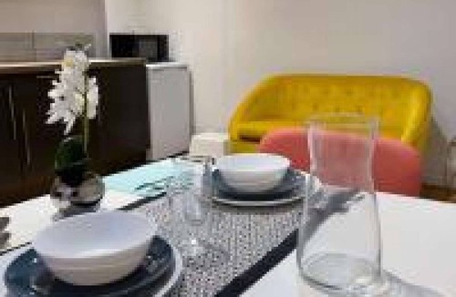 Lourdes Apartment | 3-2 T1 Bis Cosy near train station