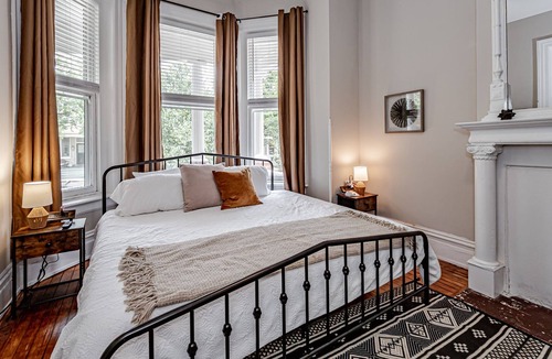 Fan District House | 3,200sqft Historic VCU Downtown