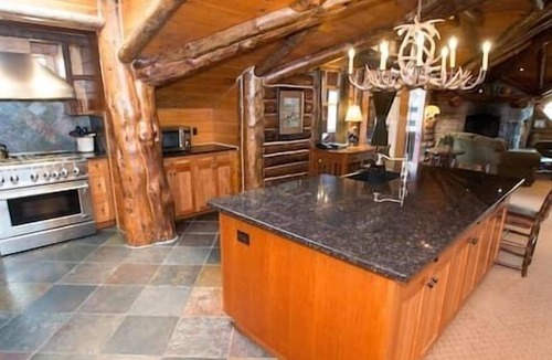 Lake Placid Resort | 3/3 Bedroom Suite-Lake Placid-The Whiteface Lodge!