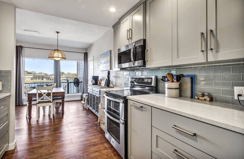 Horseshoe Bay House | 3/3 | Lakefront | Boatslip | King | Fast WiFi | Kayaks