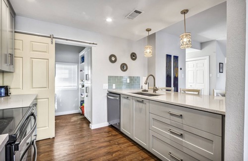 Horseshoe Bay House | 3/3 | Lakefront | Boatslip | King | Fast WiFi | Kayaks