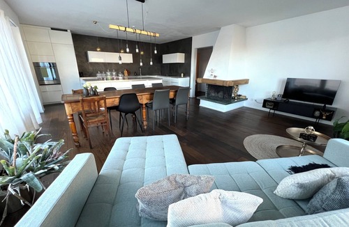 Flims Apartment | 3.5 room apartment "Casa Pluschein" with a dream view in a prime location in Flims