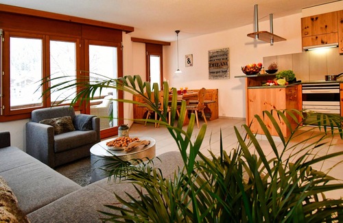 Laax Apartment | 3. 5 room apartment directly on the Laaxersee