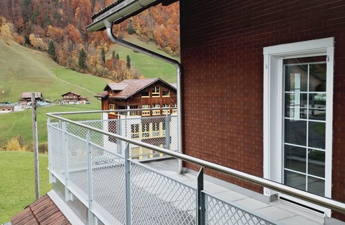 Melchtal Apartment | 3.5 room holiday flat with balcony and roof terrace
