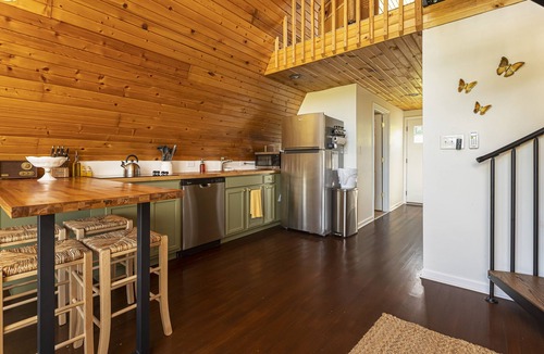 Makanda Cabin | 3 A-Frame Cabins w/Hot Tubs Near Wine Trail