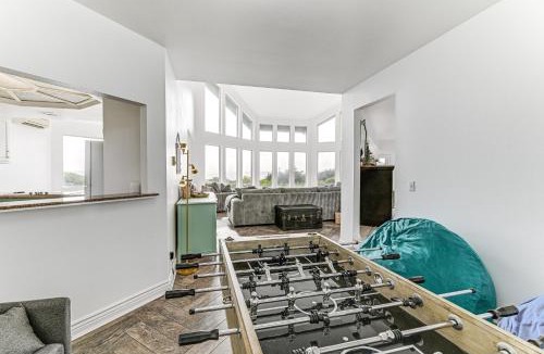 Brookings House | 3-Acre Property: Beachfront Home in Smith River!