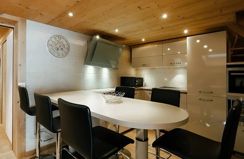 La Clusaz Apartment | 3* Apartment, close to slopes, cozy, WIFI, parking