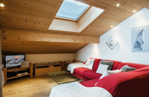 La Clusaz Apartment | 3* Apartment, close to slopes, cozy, WIFI, parking