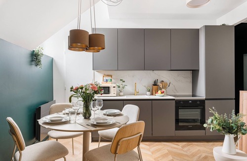 Grenoble City Centre House | 3 apartments on the same floor l 6 beds l 12 travellers l Hypercentre