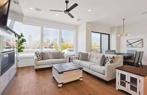 Cedars House | 3-BD Luxury Living w Rooftop Garden Views