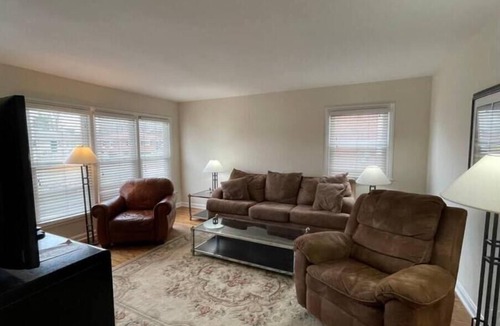 Woodland Hills House | 3 bdrm/1.5 bath, garage w/fenced yard