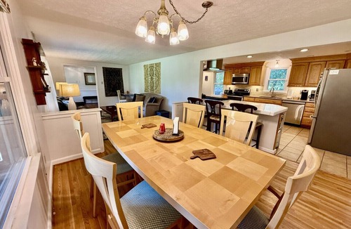 Oak Ridge House | 3 Bdrm in Oak Ridge. High Point, Greensboro, W.S