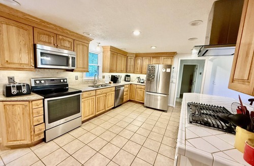 Oak Ridge House | 3 Bdrm in Oak Ridge. High Point, Greensboro, W.S