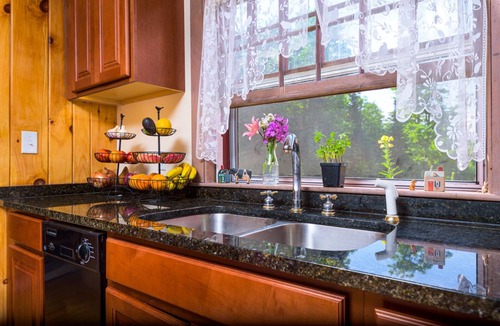Weston House | 3 bdrm Stillwater Farmhouse near 4 ski resorts