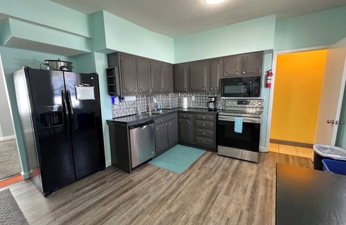 Cedar Rapids House | 3 Bed, 1 Bath 9 Blocks from Alliant Energy PowerHouse and Downtown